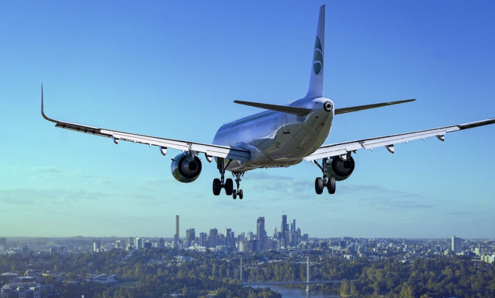 Από μια κλωστή κρέμεται η επάρκεια των αεροπορικών καυσίμων: Τιμές - «φωτιά» και ακυρώσεις