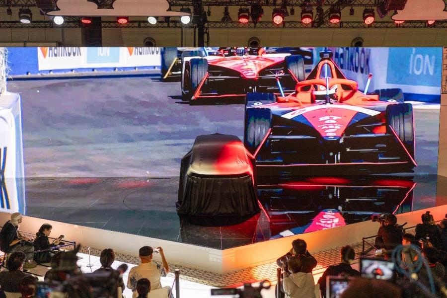 H Nissan στο Japan Mobility Show 2025: το μέλλον με Elgrand, Patrol και ...