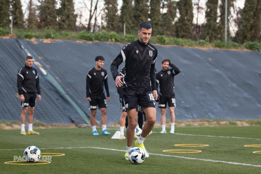 Επανεκκίνηση στον ΠΑΟΚ: Ατομικό ο Γιακουμάκης, συνεχίζουν με θεραπεία τέσσερις