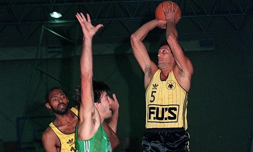 Γκάλης για Γκούμα: «Το ελληνικό μπάσκετ έχασε μια από τις μεγαλύτερες προσωπικότητές του»