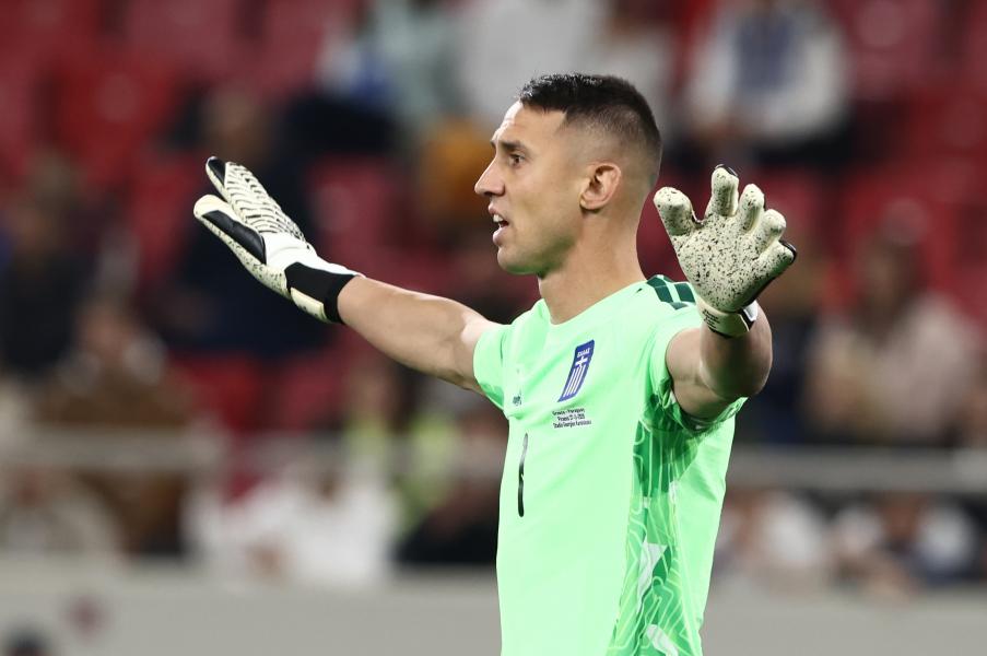 Ο Ενσίσο τους πέρασε όλους αλλά τον σταμάτησε με εντυπωσιακό τρόπο ο Βλαχοδήμος (vid)