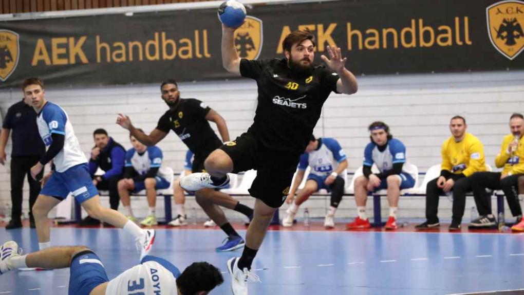 «Κλείδωσε» τη 2η θέση η ΑΕΚ ενόψει πλέι οφ