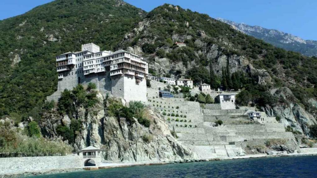 Βίντεο από την στιγμή που ο σεισμός των 4,9 Ρίχτερ «χτυπά» το Άγιο Όρος - Περιορισμένες ζημιές