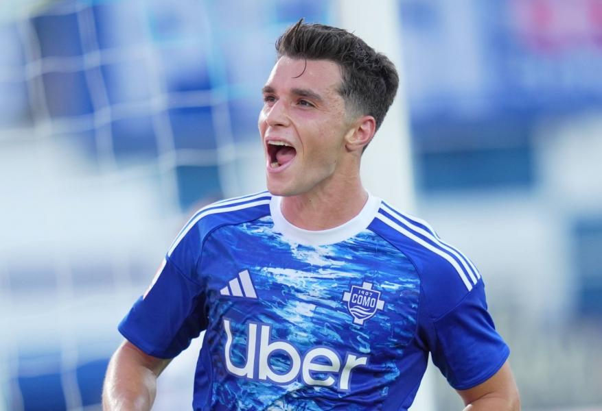 Κόμο: Έτοιμος να γράψει ιστορία ο Δουβίκας