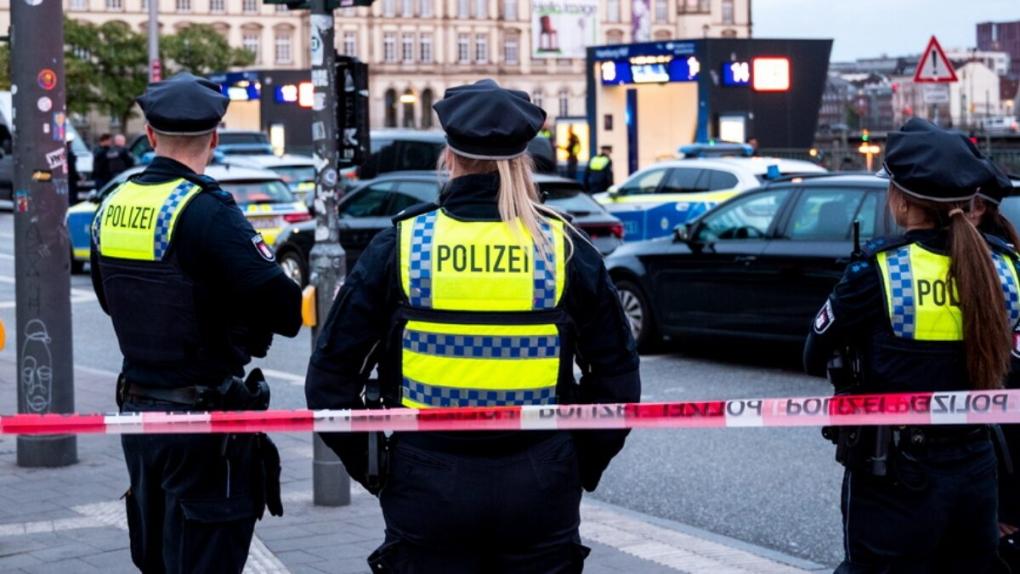 Σοκ στο Τέξας: Γυναίκα σκότωσε τη μητέρα και τον πατριό της και πέταξε τα πτώματά τους σε χαράδρα