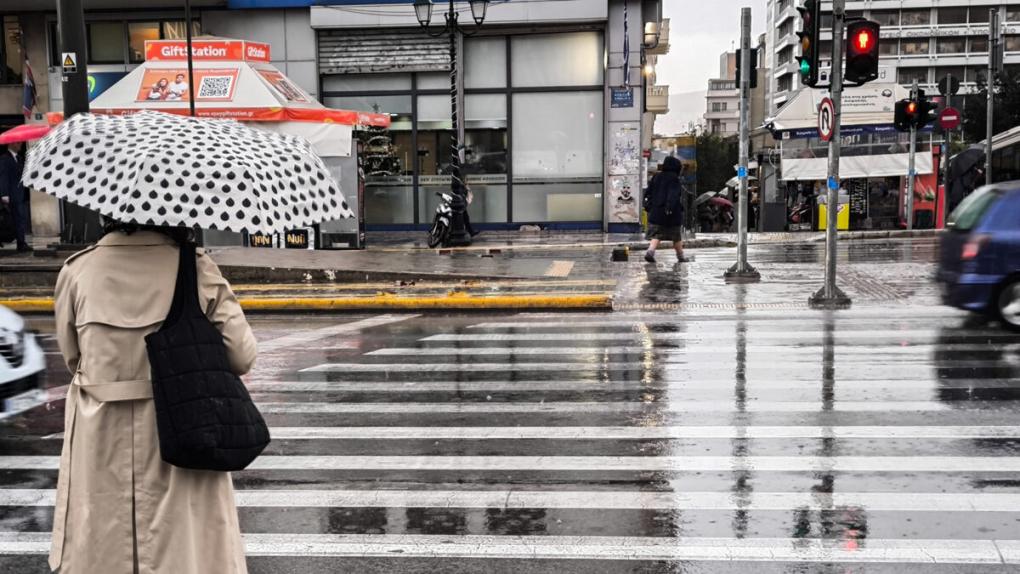 Καιρός σήμερα: Σποραδικές καταιγίδες στο Ιόνιο, βροχές σε Θράκη, Κρήτη και Πελοπόννησο