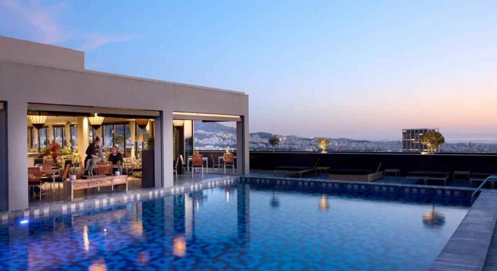 Τρεις ταράτσες ξενοδοχείων με υπέροχη θέα στην Αθήνα - Για καφέ, φαγητό και ποτό