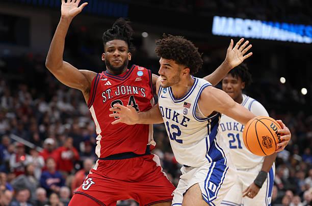 To Σεντ Τζονς των Πιτίνο-Λιοτόπουλου άγγιξε το θαύμα κόντρα στο Ντιούκ