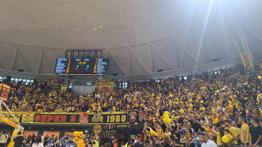 Αποθέωση στο Παλέ και το σύνθημα για Αντετοκούνμπο: «Ρε Γιάννη - Ρε Γιάννη... »