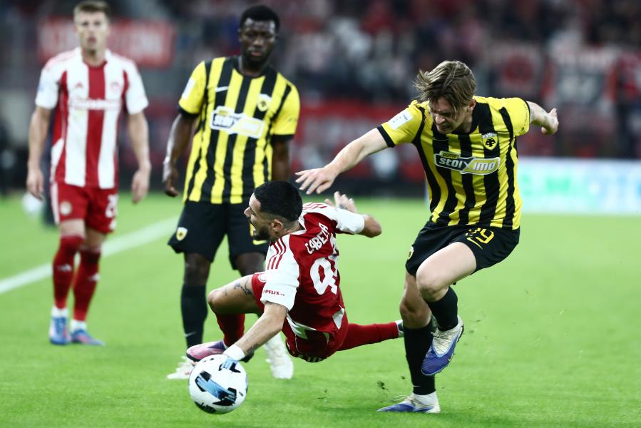 Η μέχρι τώρα εικόνα του Πενράις και γιατί η ΑΕΚ πρέπει να ανταποκριθεί συνολικά από τα άκρα