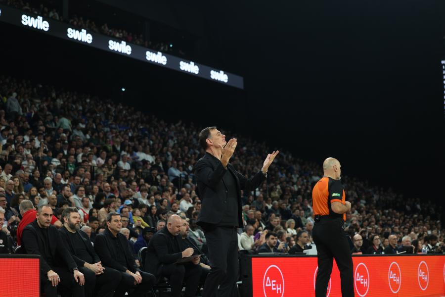 Μπαρτζώκας: «Είχαμε τη λάθος λογική να τελειώσουμε νωρίτερα το ματς»