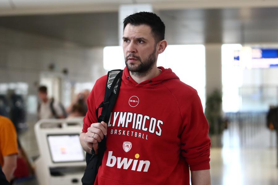 Παπανικολάου: «Σε κάθε παιχνίδι παίζουμε για να κερδίζουμε, χωρίς να κοιτάζουμε πρώτη και δεύτερη θέση»