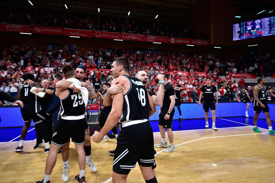 Η κερδισμένη μάχη στη Μούρθια και οι ξέφρενοι πανηγυρισμοί στην παρακάμερα του ΠΑΟΚ (vid)