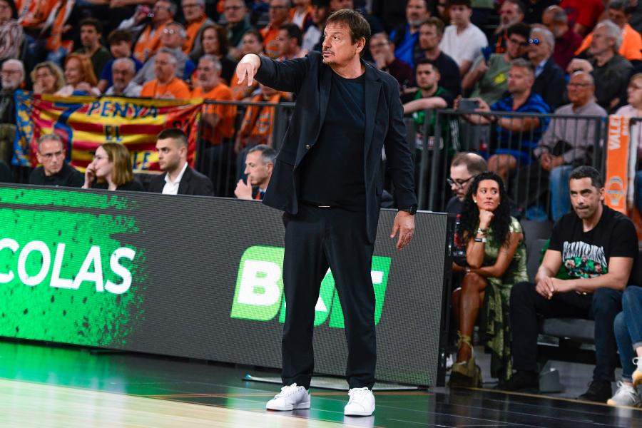 Αταμάν: «Η Βαλένθια παίζει το καλύτερο μπάσκετ στην Ευρωλίγκα»