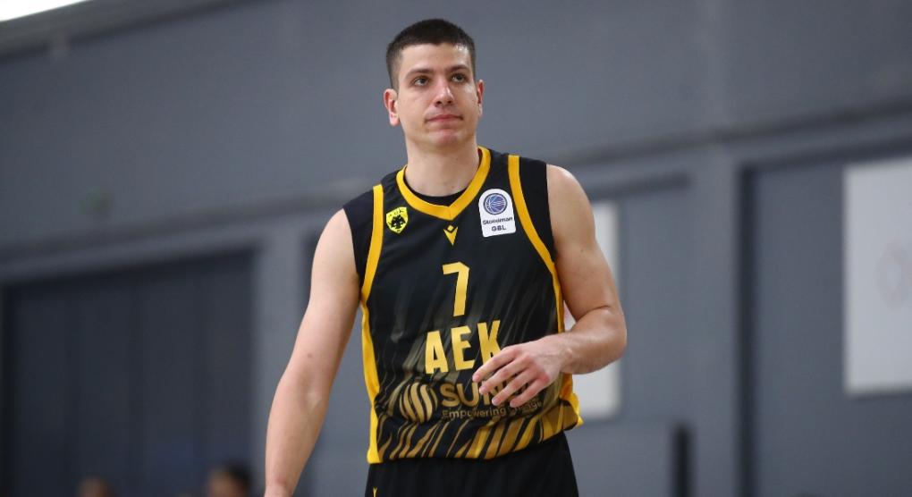 Φλιώνης: «Αξίζουμε να είμαστε στο υψηλότερο επίπεδο»