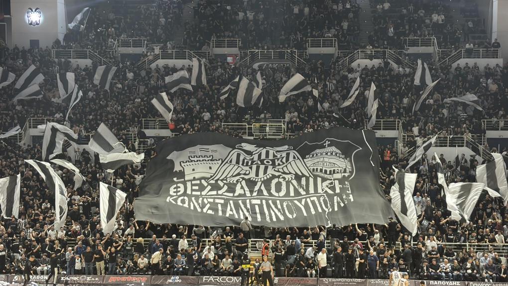 «Κωνσταντινούπολη - Θεσσαλονίκη»: Το εκπληκτικό πανό των οπαδών του ΠΑΟΚ! (vid)