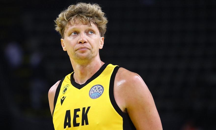 ΑΕΚ: Εκτός με Άρη Betsson ο Κουζμίνσκας, αμφίβολος και με Μπανταλόνα