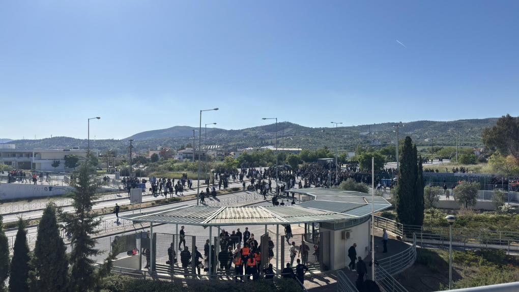 Πλησιάζουν στο γήπεδο οι οπαδοί του ΠΑΟΚ (vid)