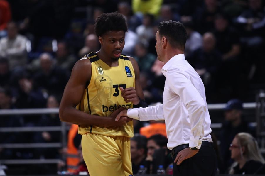 Τριήμερο ρεπό για τον Άρη Betsson και αναμονή για τον Αντετοκούνμπο