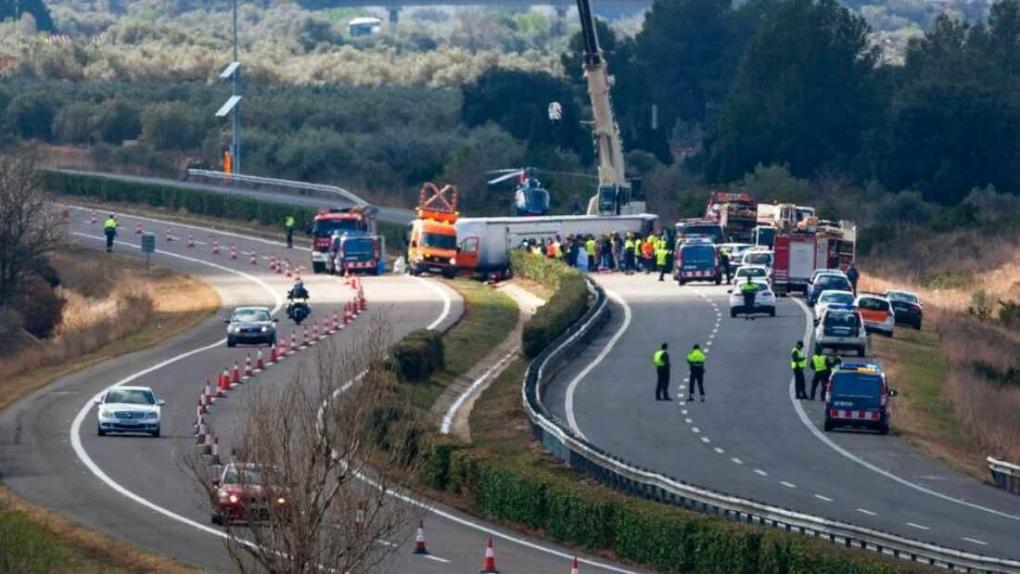 Ανατροπή τουριστικού λεωφορείου σε χαράδρα στα Κανάρια Νησιά - Ένας νεκρός, τρεις σοβαρά τραυματίες
