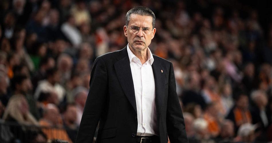 Μαρτίνεθ: «Να πηγαίνουμε δεκάλεπτο με δεκάλεπτο, δύσκολο ματς κόντρα στην Αρμάνι»