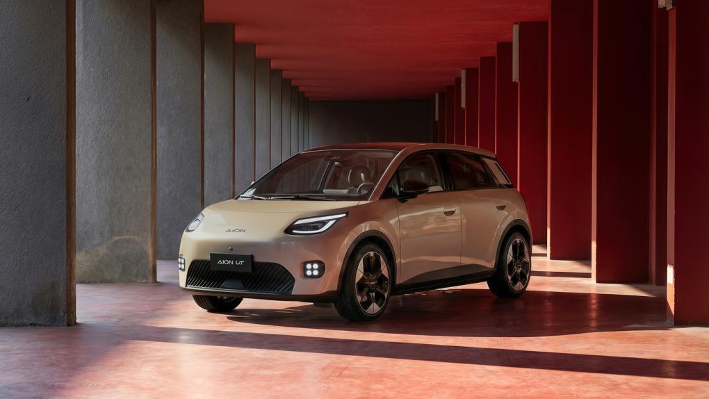 AION UT: Ήρθε το ηλεκτρικό που φέρνει… χώρο και τιμή-πρόκληση (pics, εκδόσεις)