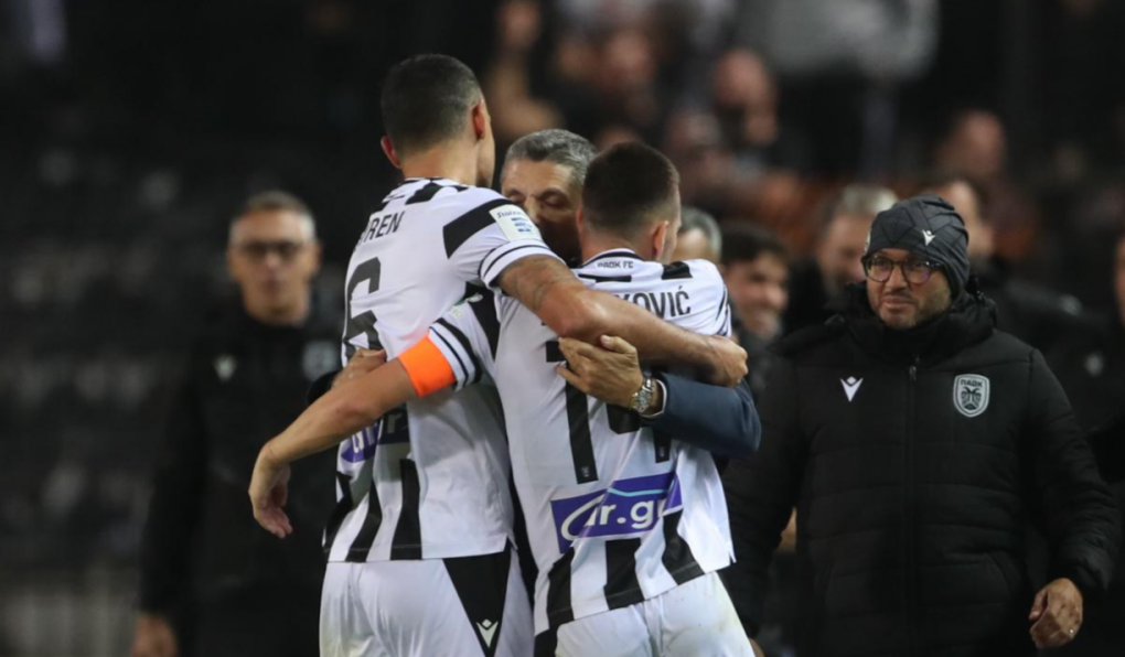 Ο ΠΑΟΚ πενθεί: Όλοι οι ποδοσφαιριστές στο «πλευρό» του Ραζβάν και της οικογένειας Λουτσέσκου (pics)