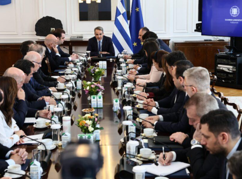 Ε, όχι και να πέσει η κυβέρνηση για ένα κ...ρουσφέτι