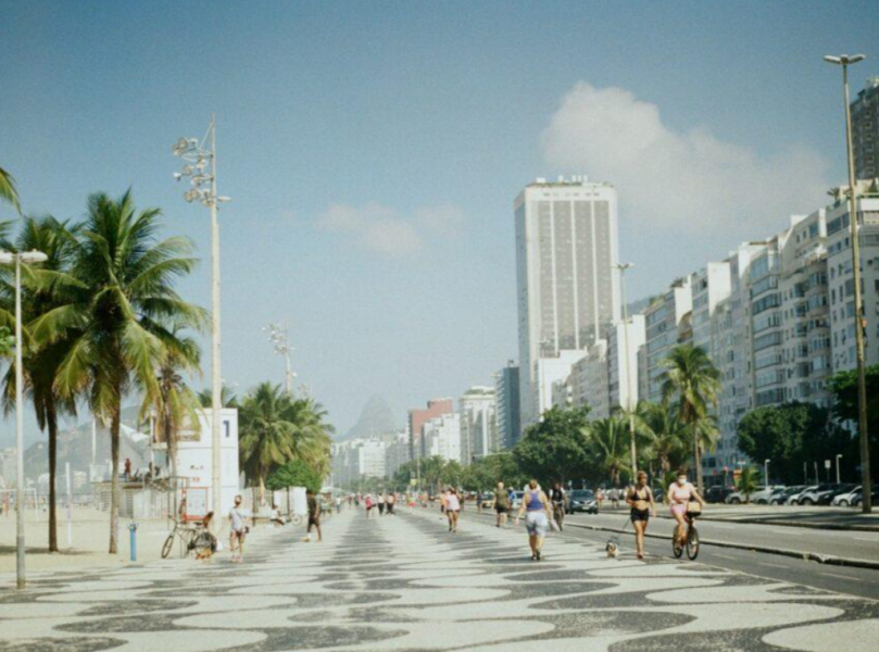 «Θα μπορούσα να ζήσω εκεί»: Η χώρα που ο Δούσης θεωρεί εμπειρία ζωής δεν είναι επικίνδυνη αν τηρείς τους κανόνες