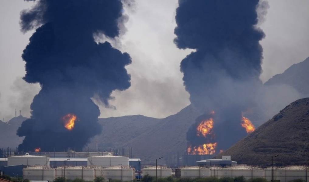 Ιράν: Πλήγματα κοντά σε πυρηνικό σταθμό και σε πετροχημική ζώνη - Τουλάχιστον ένας νεκρός