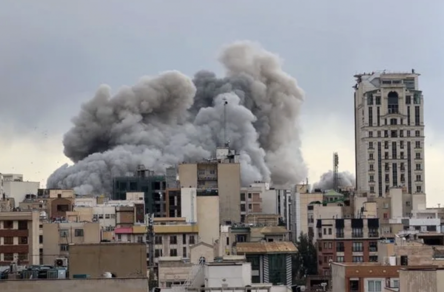 ΗΠΑ και Ισραήλ απειλούν με “κόλαση” το Ιράν – Η απάντηση στο τελεσίγραφο