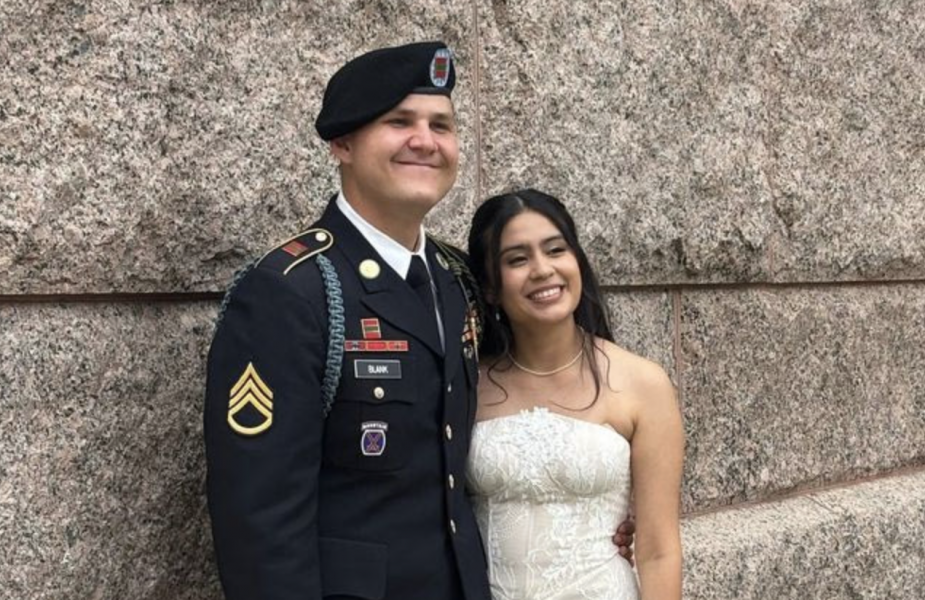 ΗΠΑ: Πράκτορες της ICE συνέλαβαν τη σύζυγο στρατιώτη λίγες μέρες μετά τον γάμο τους