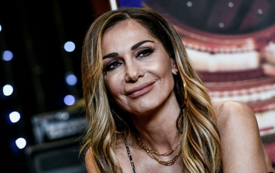 Δέσποινα Βανδή: Τρόλαρε θαυμαστή της σε συναυλία και έγινε viral - «Τι θες να μου πετάξεις;»