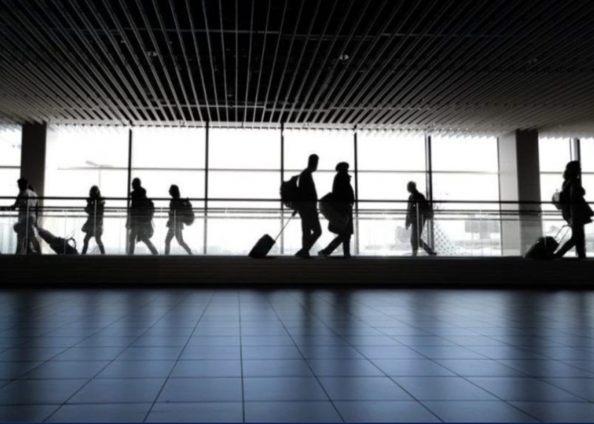 Σήμα κινδύνου από 600 αεροδρόμια για τα Στενά του Ορμούζ - Έλλειψη καυσίμων θα εκτοξεύσει τις τιμές