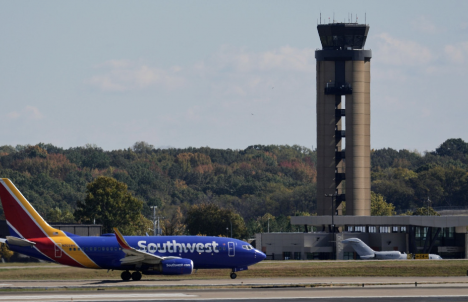 Από τις… κονσόλες στον πύργο ελέγχου – Μισθοί έως 100.000 ευρώ για ελεγκτές εναέριας κυκλοφορίας