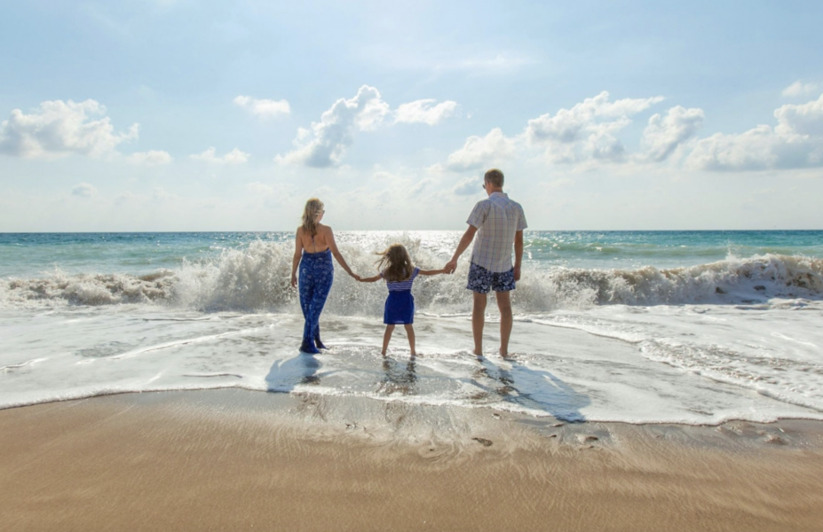 Κοινωνικός Τουρισμός 2026: Παράταση για 300.000 vouchers ανακοίνωσε η ΔΥΠΑ