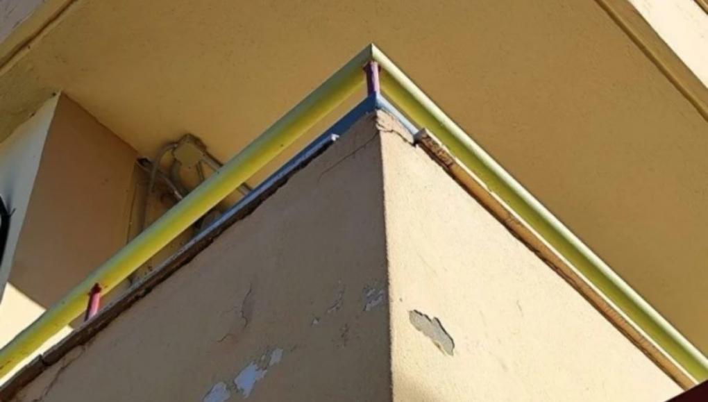 Ρέθυμνο: Σοβάς έπεσε σε μητέρα που κρατούσε το παιδί της