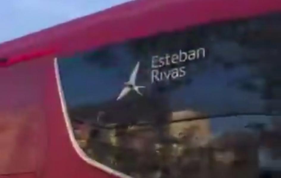 Οπαδοί της Μπαρτσελόνα επιτέθηκαν στο πούλμαν της Ατλέτικο (vid)