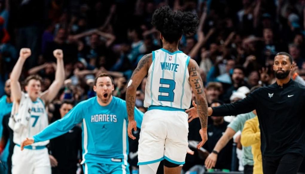 Σαρλότ Χόρνετς - Μαϊάμι Χιτ 127-126