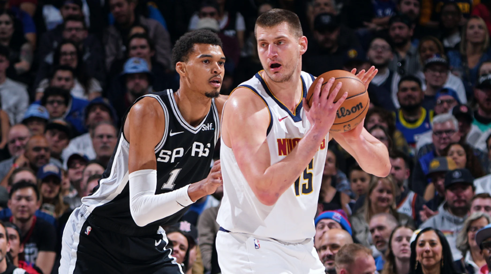 Ουεμπανιάμα: «Καλύτερος επιθετικά παίκτης στον κόσμο ο Γιόκιτς»