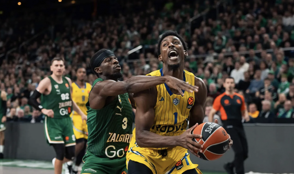 «Στο... ραντάρ της Παρτιζάν και ο Χόαρντ»