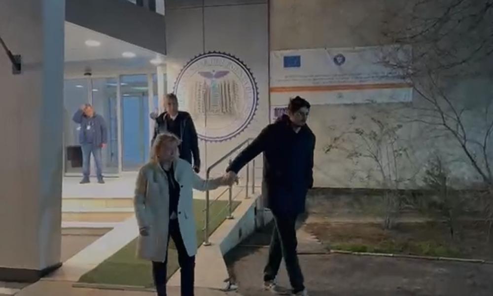 Ο Ράζβαν Λουτσέσκου επισκέφτηκε τον πατέρα του στο νοσοκομείο: «Προσπαθήστε να σεβαστείτε αυτή τη στιγμή»