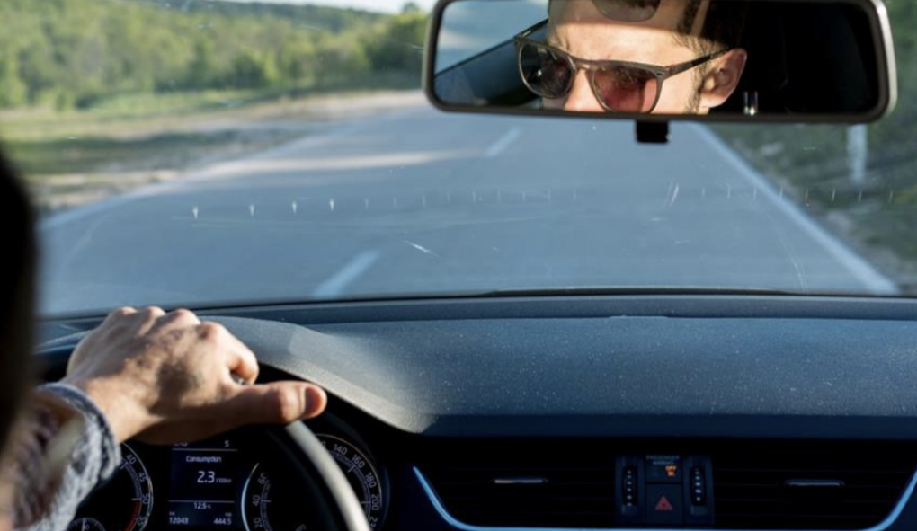 Τέλος το οινόπνευμα και το βαμβάκι: Αυτό είναι το νέο υποχρεωτικό κιβώτιο πρώτων βοηθειών για τα ΙΧ