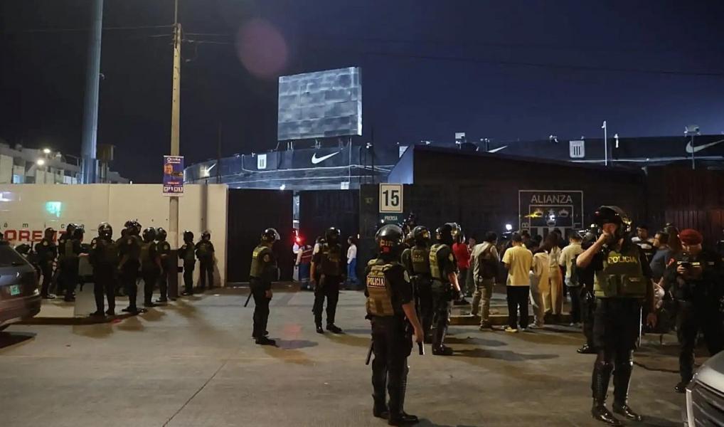 Τραγωδία στο Περού: Ποδοπατήθηκαν οπαδοί της Αλιάνσα Λίμα - Ένας νεκρός και 65 τραυματίες!