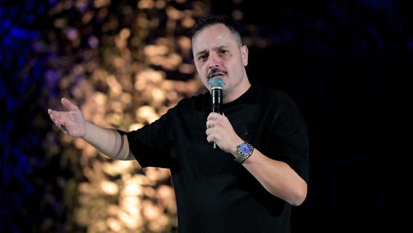 «Η λέξη ντροπή είναι λίγη… Ντρέπομαι»: Κατάθεση ψυχής από τον Αλέξανδρο Τσουβέλα