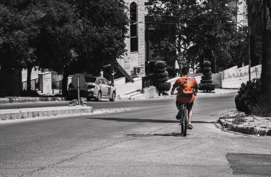 Πρόταση της ΕΕ για τηλεργασία και Κυριακές χωρίς ΙΧ λόγω αυξήσεων σε πετρέλαιο και φυσικό αέριο