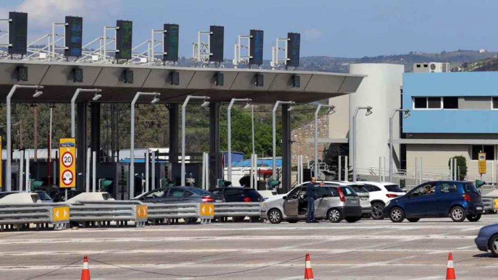 Συνεχίζεται η έξοδος του Πάσχα: «Ανάσα» στην Αθηνών - Κορίνθου μετά το κυκλοφοριακό κομφούζιο