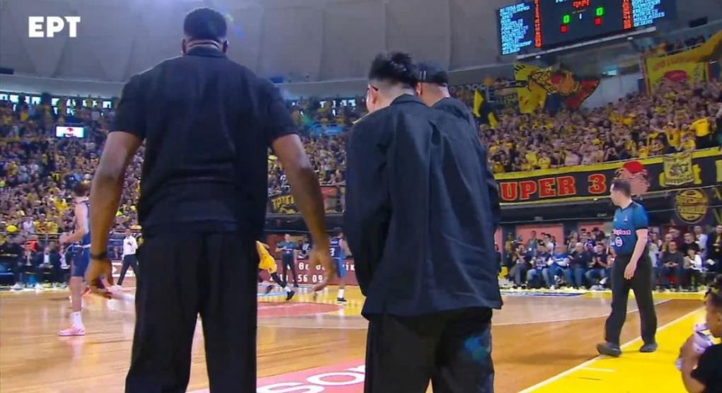 Γιάννης, Θανάσης και Σιάο πανηγύρισαν το καλάθι του Κώστα (vid)