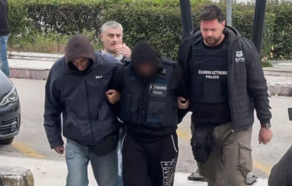 Τα στοιχεία που «μιλούν»: Οι τέσσερις κηλίδες αίματος ξεκλειδώνουν το μυστήριο των τελευταίων στιγμών της 19χρονης Μυρτούς