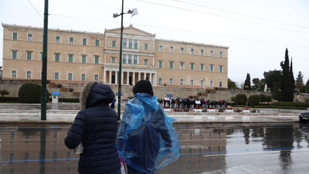 Καιρός σήμερα: Έντονες καταιγίδες και χαλαζοπτώσεις – Άνεμοι έως 8 μποφόρ